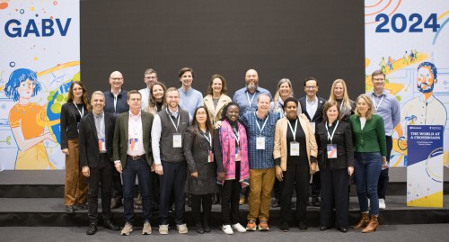 Foto de grupo del Congreso de la Global Alliance For Banking On Values, Declaración por la Paz