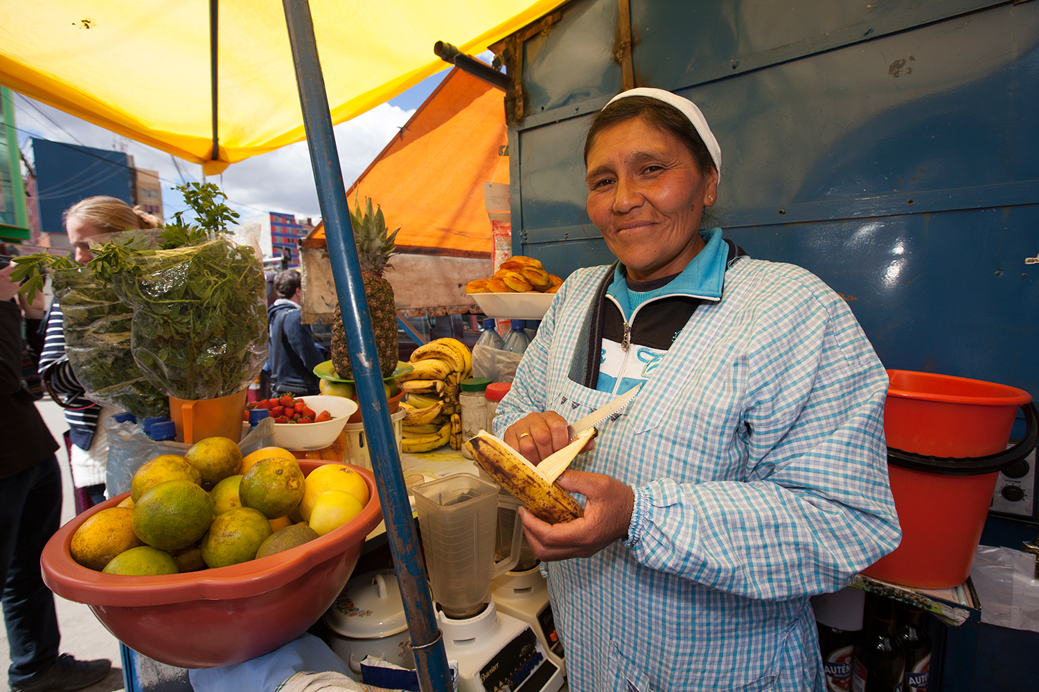 Una de las clientas de Banco Fie en La Paz: Betty Sebacollo. Betty vende zumos en el Mercado Rodr&iacute;guez.